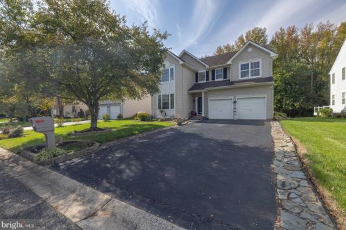 6 Chapman Ln, Bear, DE 19701-6364