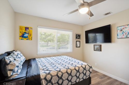 857 Crosby Ave, Simi Valley CA  93065-5012 exterior