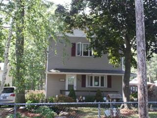 101 Revilo Ave, Smith Point, NY 11967-1712