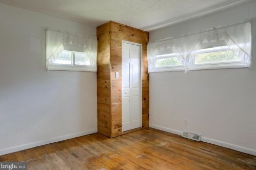 337 Perry St, West Enola PA  17025-2538 exterior