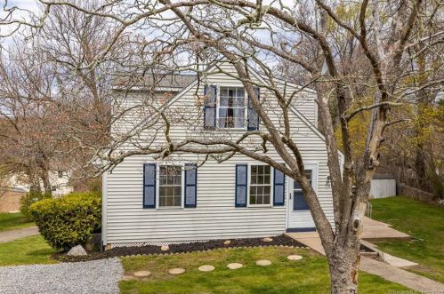 24 Muir Ave, Bristol CT  06010-7214 exterior