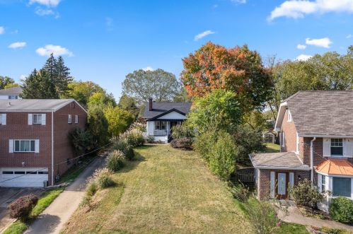 221 Cochran Rd, Pittsburgh PA  15228-1327 exterior