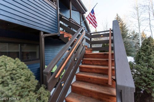 3056 Elk Run Dr, Park City, UT 84098-5385