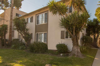 4431 Fulton Ave, Van Nuys CA  91423-3286 exterior