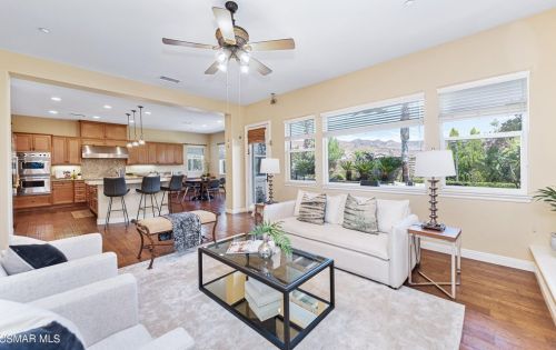 3824 Doheney Ct, Simi Valley CA  93063-0208 exterior