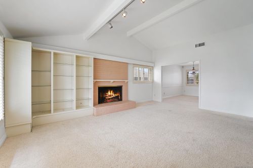 6460 Golfcrest Dr, San Diego CA 92119-1228 exterior