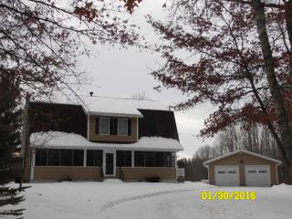 215 Lois Ln, Peplin, WI 54455-9754