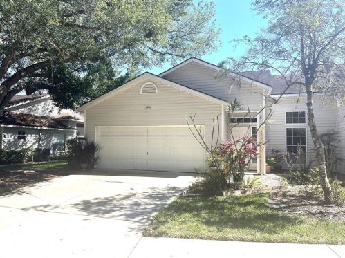 1821 Lake Heron Dr, Lutz, FL 33549-9042