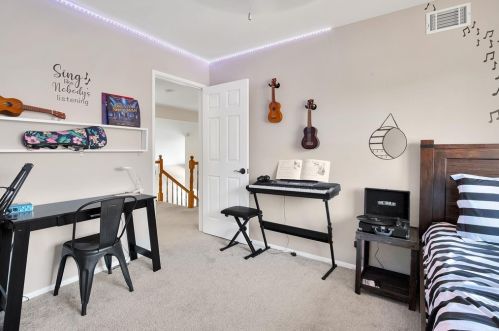 39810 Amberley Cir, Temecula CA  92591-7007 exterior