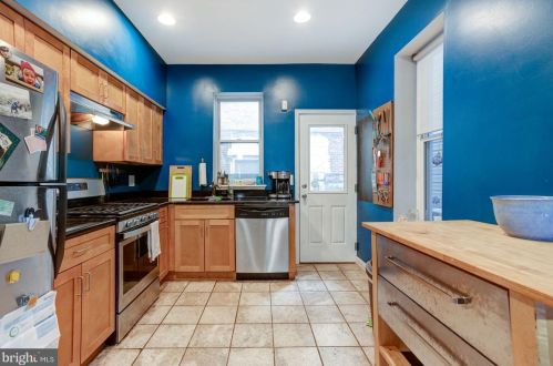 1943 Bouvier St, Philadelphia PA 19145-2910 exterior