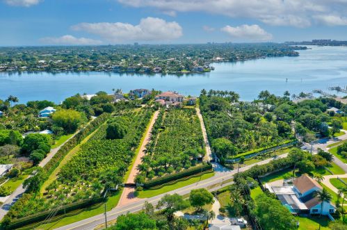 19300 Loxahatchee River Rd, Jupiter, FL 33458-2418