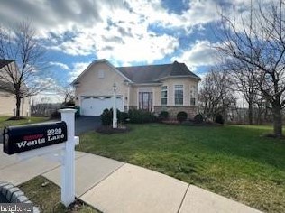 2220 Wentz Ln, Collegeville, PA 19473-2416