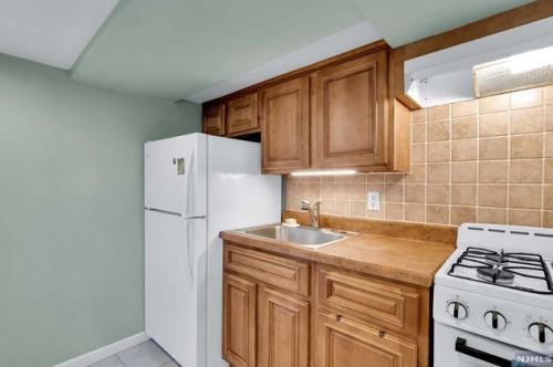 243 Morningside Ave, Cliffside Park NJ  07010-1406 exterior
