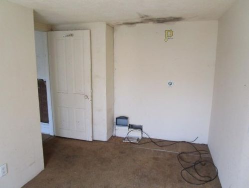 236 18th Ave, Whitaker PA  15120-1816 exterior