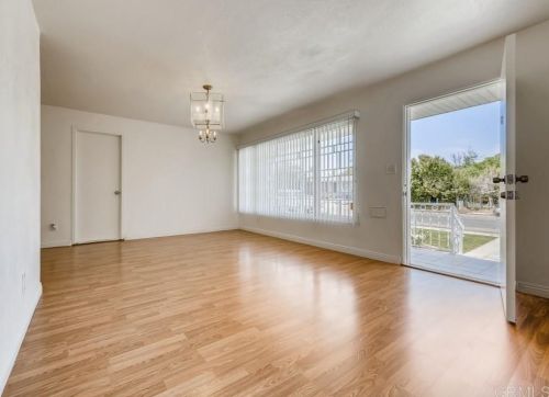 6543 Estelle St, San Diego, CA 92115-5621