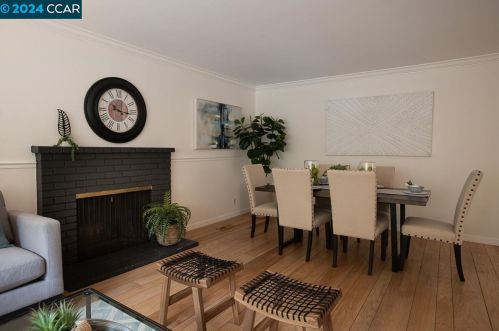 14 Easton Ct, Orinda, CA 94563-3609