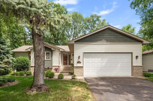 9185 Coral Sea St, Minneapolis, MN 55449-6768