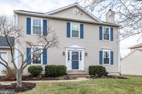 12128 Eddyspark Dr, Herndon, VA 20170-2536