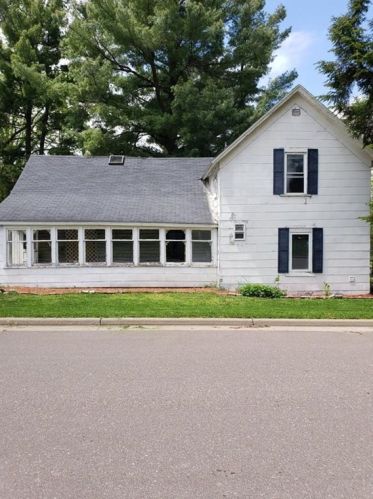 350 2nd Ave, Stanley WI  54768-1212 exterior