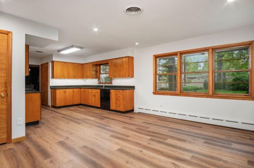 744 Williams Dr, Crown Point IN  46307-4822 exterior