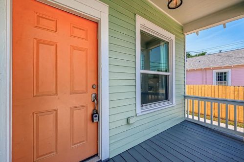 2219 45th St, Galveston TX  77550-7318 exterior