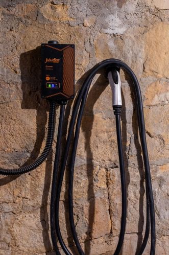 1930 Emerson Ave, Santa Barbara CA 93103-1919 exterior