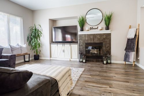 1172 Shooting Star Dr, Beaumont CA  92223-8437 exterior