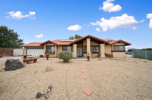 26558 Lakeview Dr, Helendale CA  92342-7804 exterior