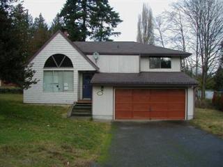 4012 Holly Park Dr, Bremerton, WA 98312-1055