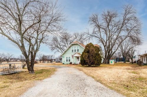 204 Doyle St, Ponder, TX 76259-7514