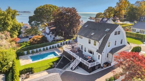 48 Gurley Rd, Stamford, CT 06902-7841