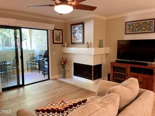 2043 Majorca Dr, Oxnard CA exterior