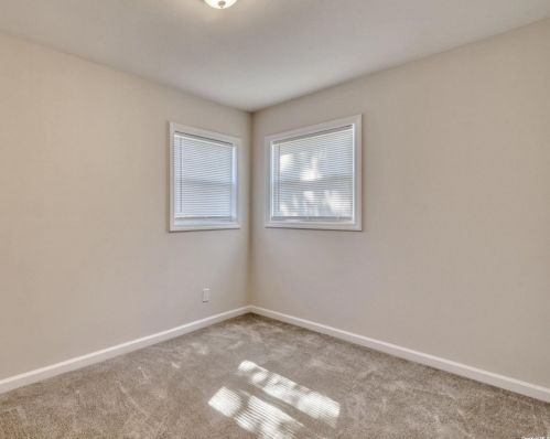 77 Andrews Ave, Wheatley Heights NY  11798-1833 exterior