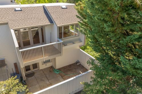 1961 Knolls Dr, Santa Rosa CA  95405-8367 exterior