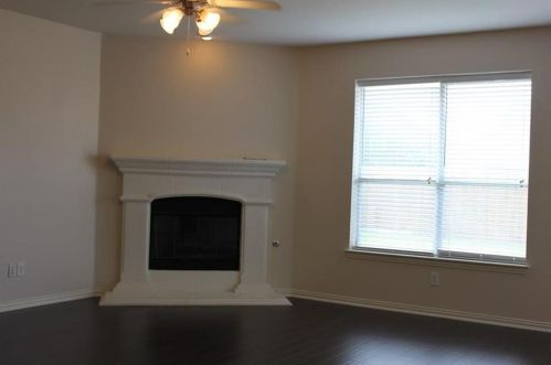 2690 Lake Ridge Dr, Oak Point, TX 75068-3400