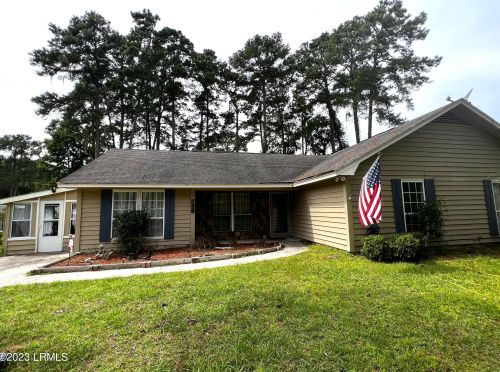 786 Broad River Blvd, Beaufort, SC 29906-9011