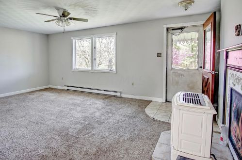 3045 Wayne Ridge Rd, Zanesville OH  43701-8651 exterior