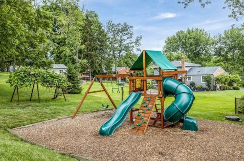 167 Orchard Dr, Canonsburg PA  15317-3331 exterior