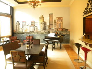 133 3rd St, Louisville, KY 40202-1328