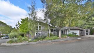 3798 Towns Ct, Pinole, CA 94564-1027