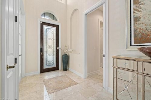 7351 Lantana Cir, Naples, FL 34119-9812