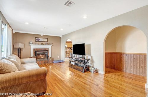 506 Irisado Dr, Bricktown, NJ 08723-5019