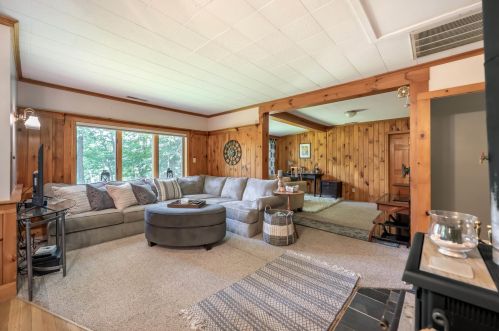 22 10th St, Kingston NH  03848-3717 exterior