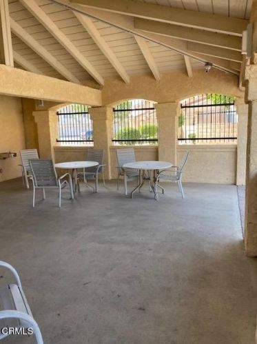 2031 Blackberry Cir, Oxnard CA 93036-9062 exterior