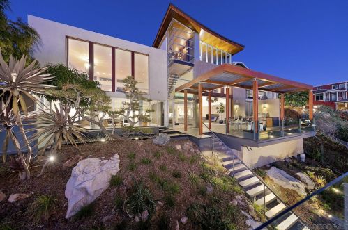 2477 Presidio Dr, San Diego, CA 92103-1017
