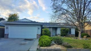 4672 Ashcroft Ave, Fresno, CA 93722-4353