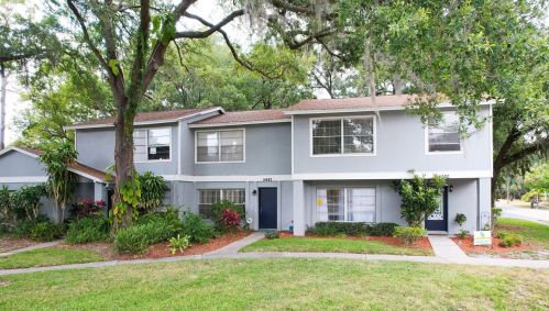 14682 Pine Glen Cir, Lutz, FL 33559-3236