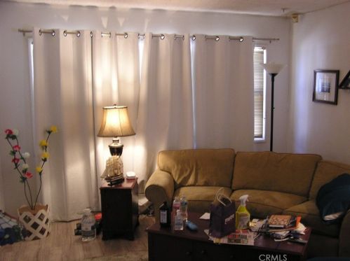 943 30th St, San Bernardino, CA 92405-2863