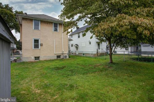 210 Dupont St, Ridley Park PA  19078-2904 exterior
