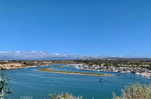 112 Yorktown, Newport Beach CA  92660-6144 exterior